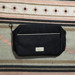 Gucci Beaute Black ribbed cosmetic makeup bag GWP